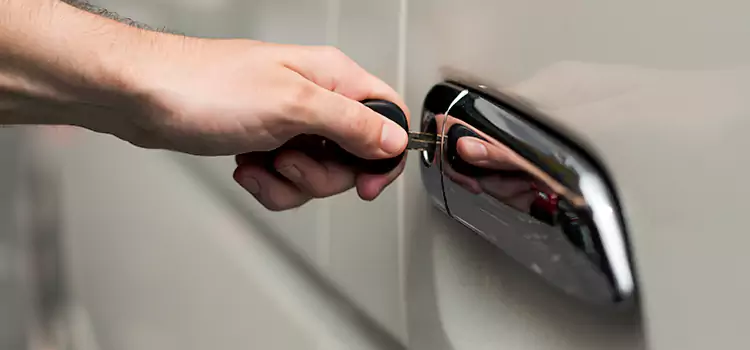Why Choose Our Auto Locksmith Team in Beverly Hills, CA?